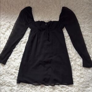 SOLD🚨Princess Polly Black Dress